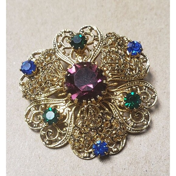 Czechoslovakia (CZECH) Gold Tone Filigree Glass Red, Green & Blue Stones Brooch - Picture 8 of 16